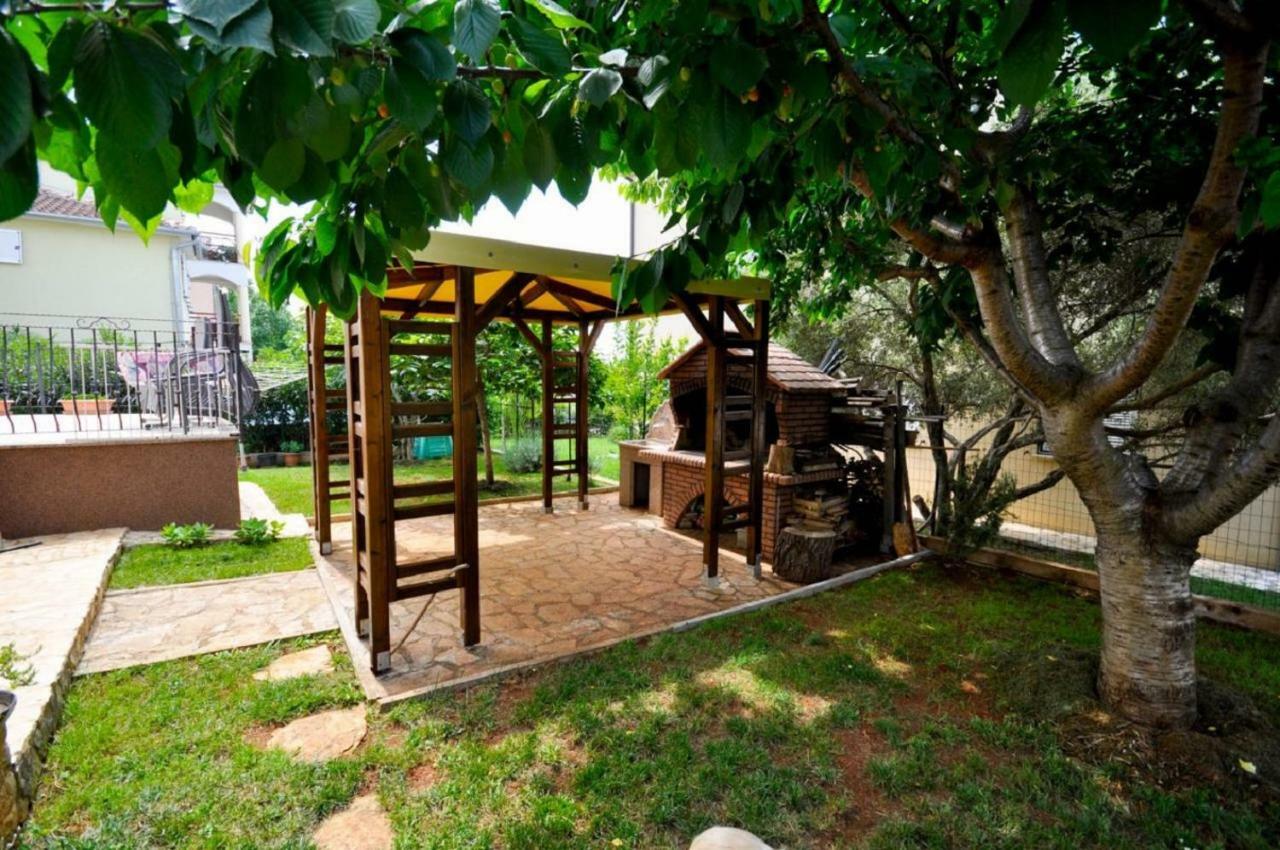 Ana M Apartments Novigrad  Exterior photo