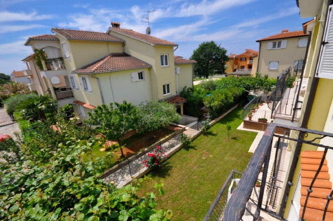 Ana M Apartments Novigrad  Exterior photo