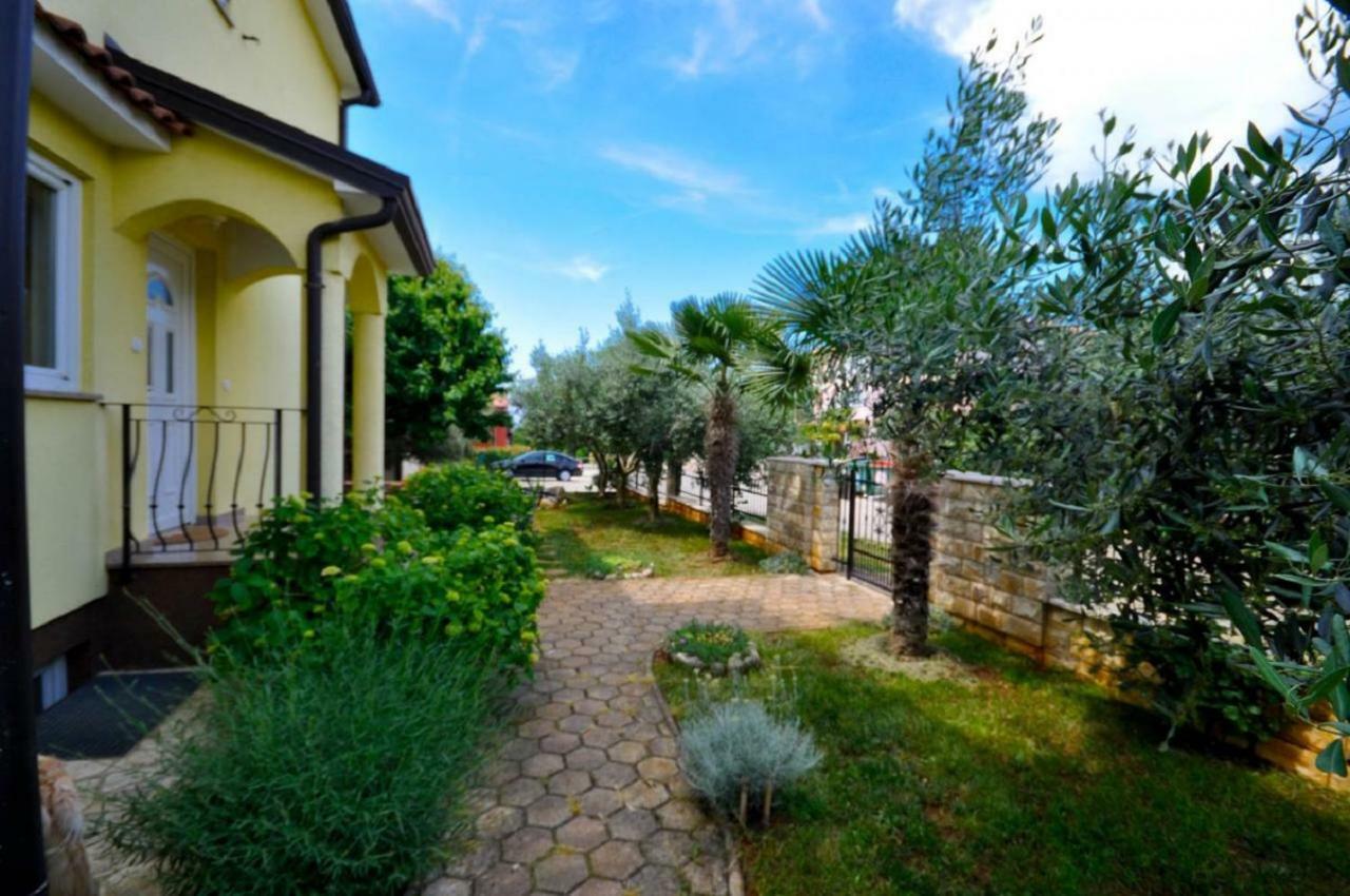 Ana M Apartments Novigrad  Exterior photo